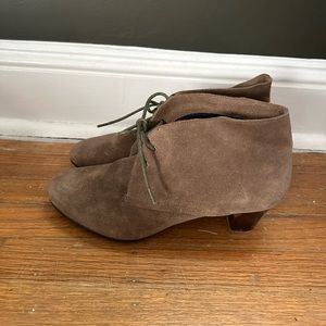 Umberto raffini brown suede booties never worn
